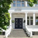 Villa Viktoria